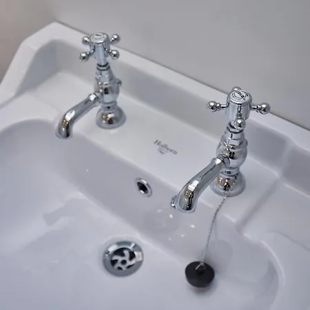 94 Roseberry In The Market Town Of